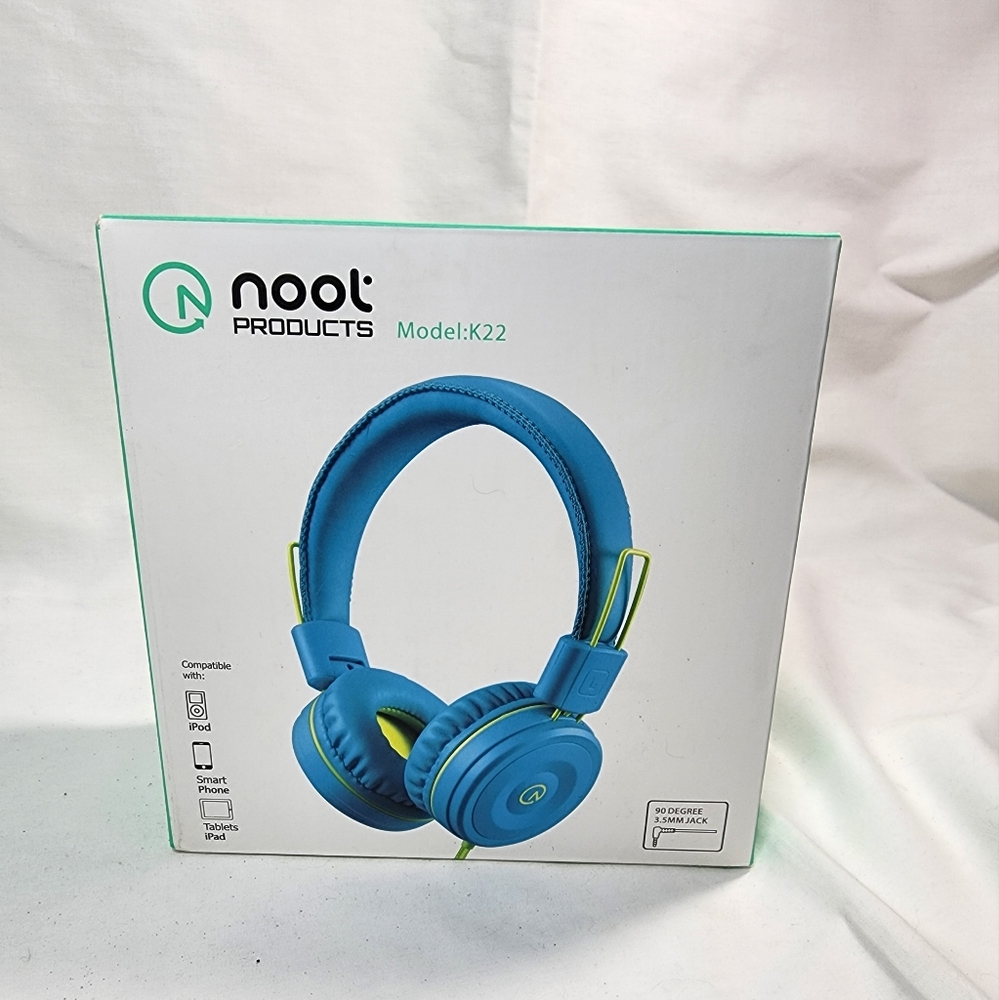Noot K22 foldable headphones for kids